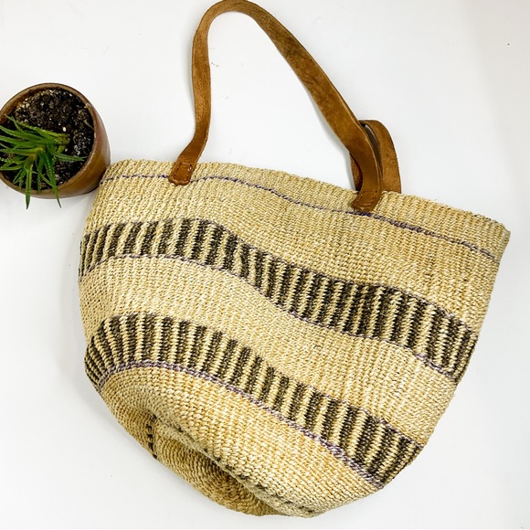 Woven Straw Tote Natural Stripe Leather Handle Market Bag - Picture 7 of 7